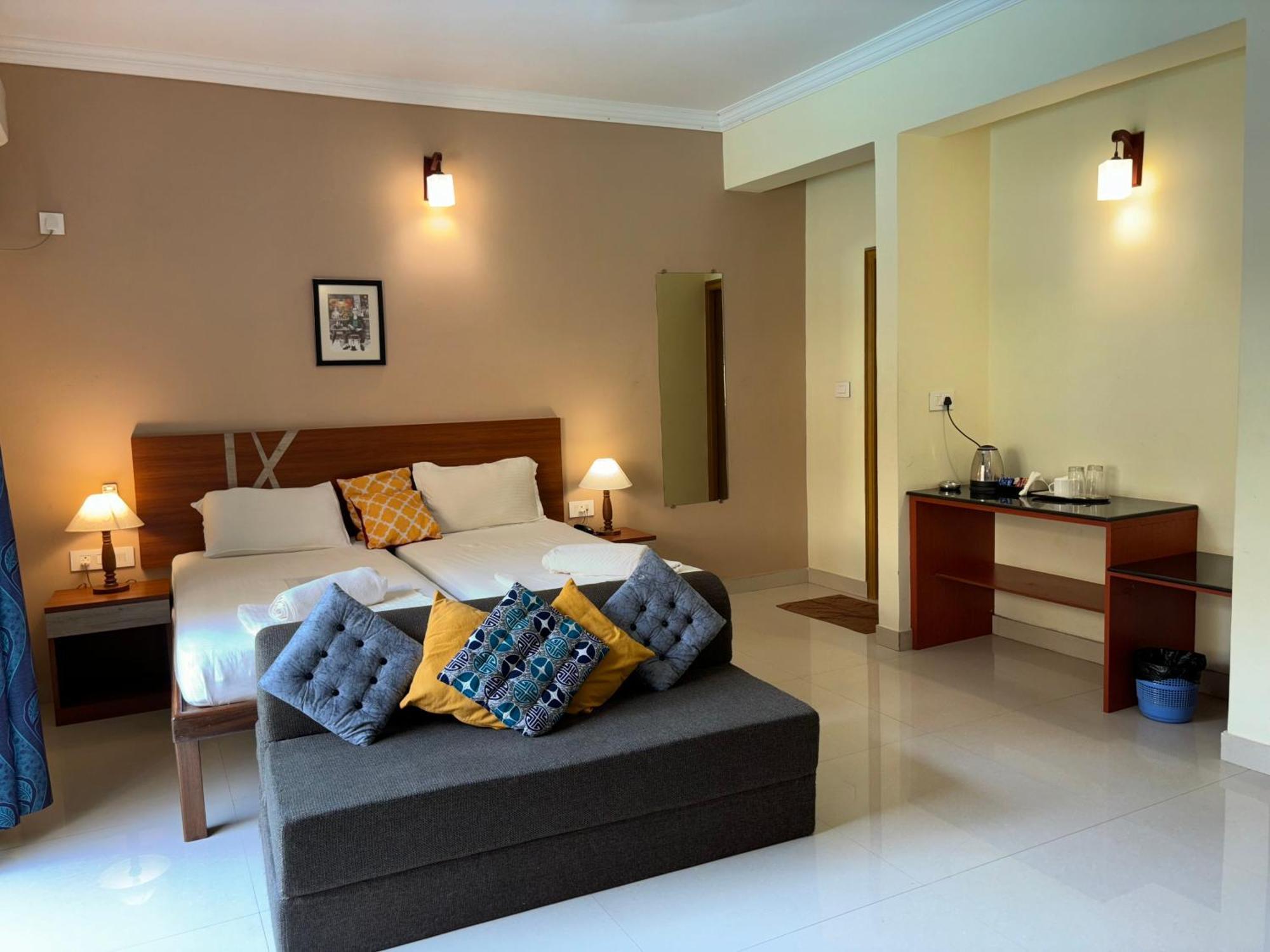 The Majorda Pristinne Hotel Екстер'єр фото